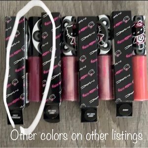 Hello Kitty Lip Gloss Sweet Strawberry